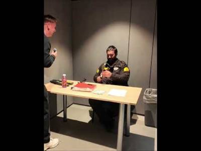 Slaney Meets Security in Madrid! Slaney Meets Security in Madrid!