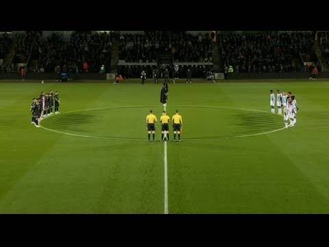 Hibs Fans DISRUPT Remembrance Minutes Silence, St Mirren Fans Respond With BOOS?