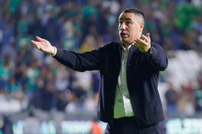 Chaotic final day leaves Celtic manager target Efrain Juarez embroiled in controversy Chaotic final day leaves Celtic manager target Efrain Juarez embroiled in controversy