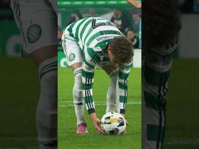 Arne from the spot 😎 #CELKIL | #CelticFC🍀