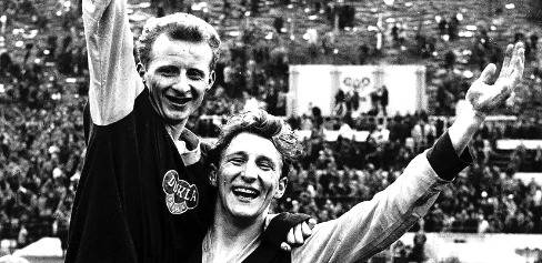 When Wee Jinky Met Big Tg: Part One