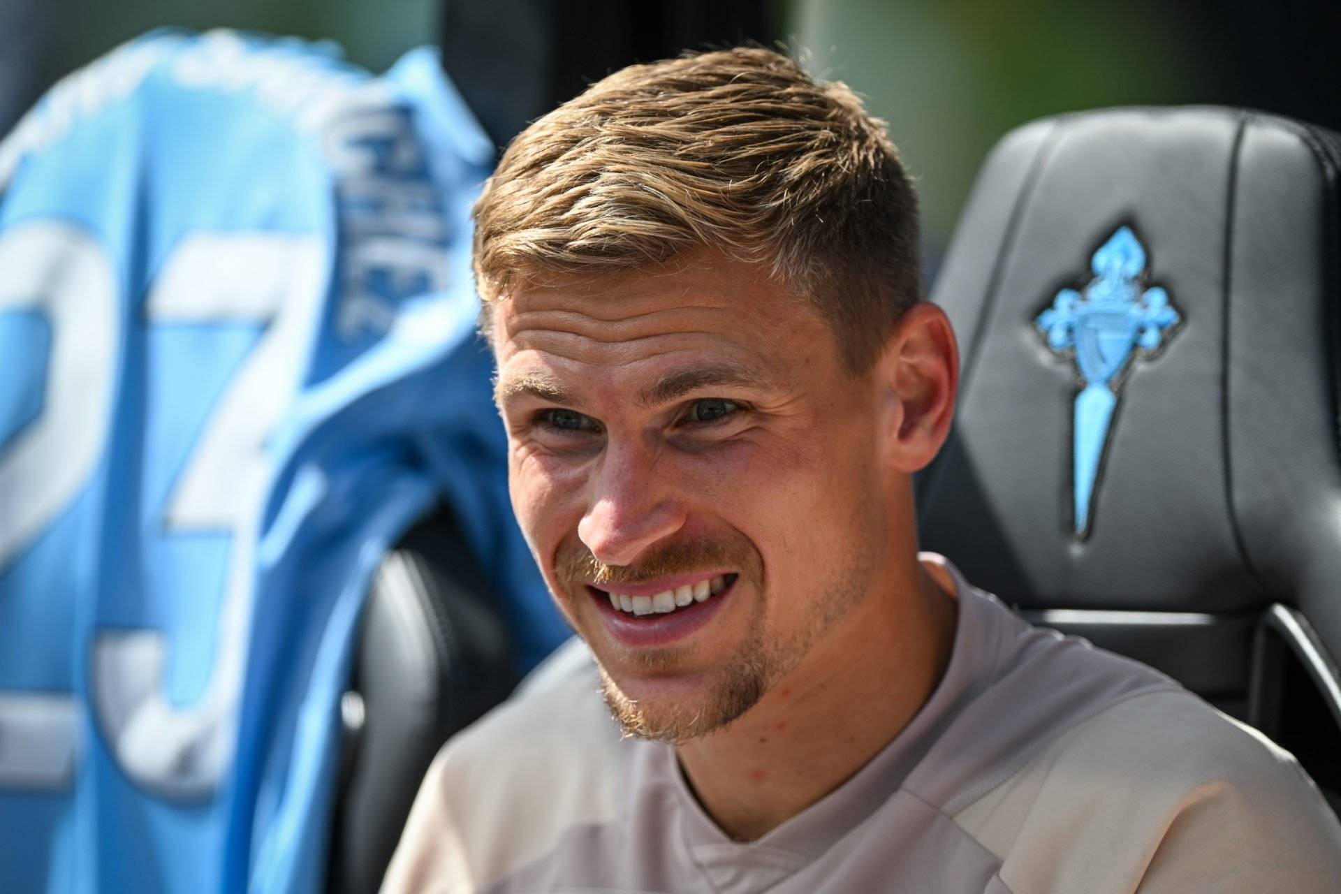 The unusual and ‘mysterious’ situation that has faced Celtic hero Carl Starfelt at Celta de Vigo