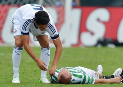 Ex-Celtic midfielder Dylan McGeouch signs for Irish club