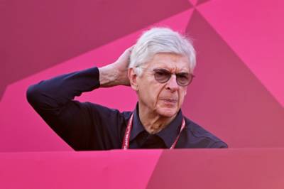 Tony Cascarino makes Arsene Wenger claim as Celtic edge closer to bringing in a new coach Tony Cascarino makes Arsene Wenger claim as Celtic edge closer to bringing in a new coach