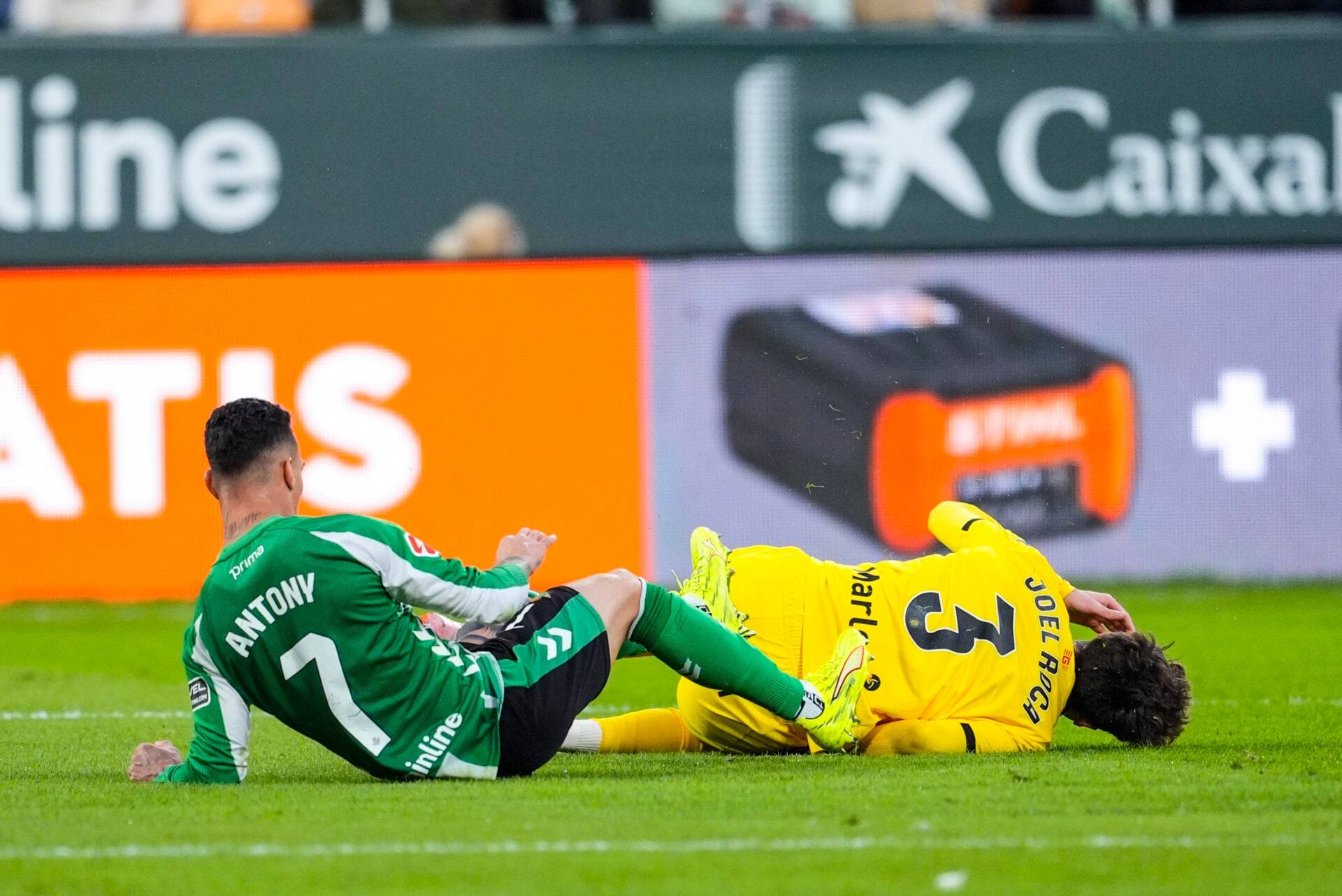 Dermot Gallagher compares high boot on Celtic’s Arne Engels to Antony’s red card for Real Betis