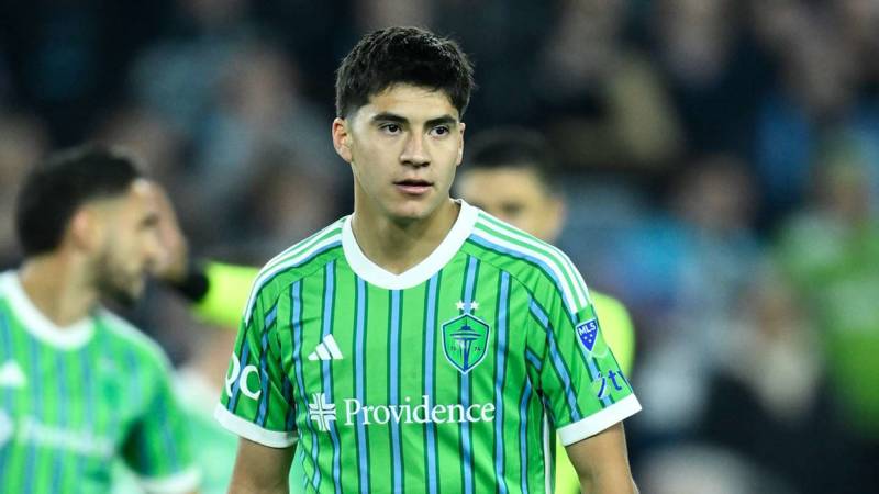 Celtic tipped to sign Mexican international midfielder Celtic tipped to sign Mexican international midfielder