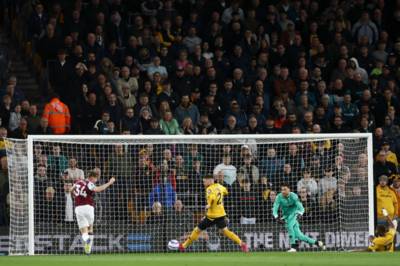 Celtic handed transfer boost over former West Ham United ace they’re ‘watching’ as summer deal to be ripped up Celtic handed transfer boost over former West Ham United ace they’re ‘watching’ as summer deal to be ripped up