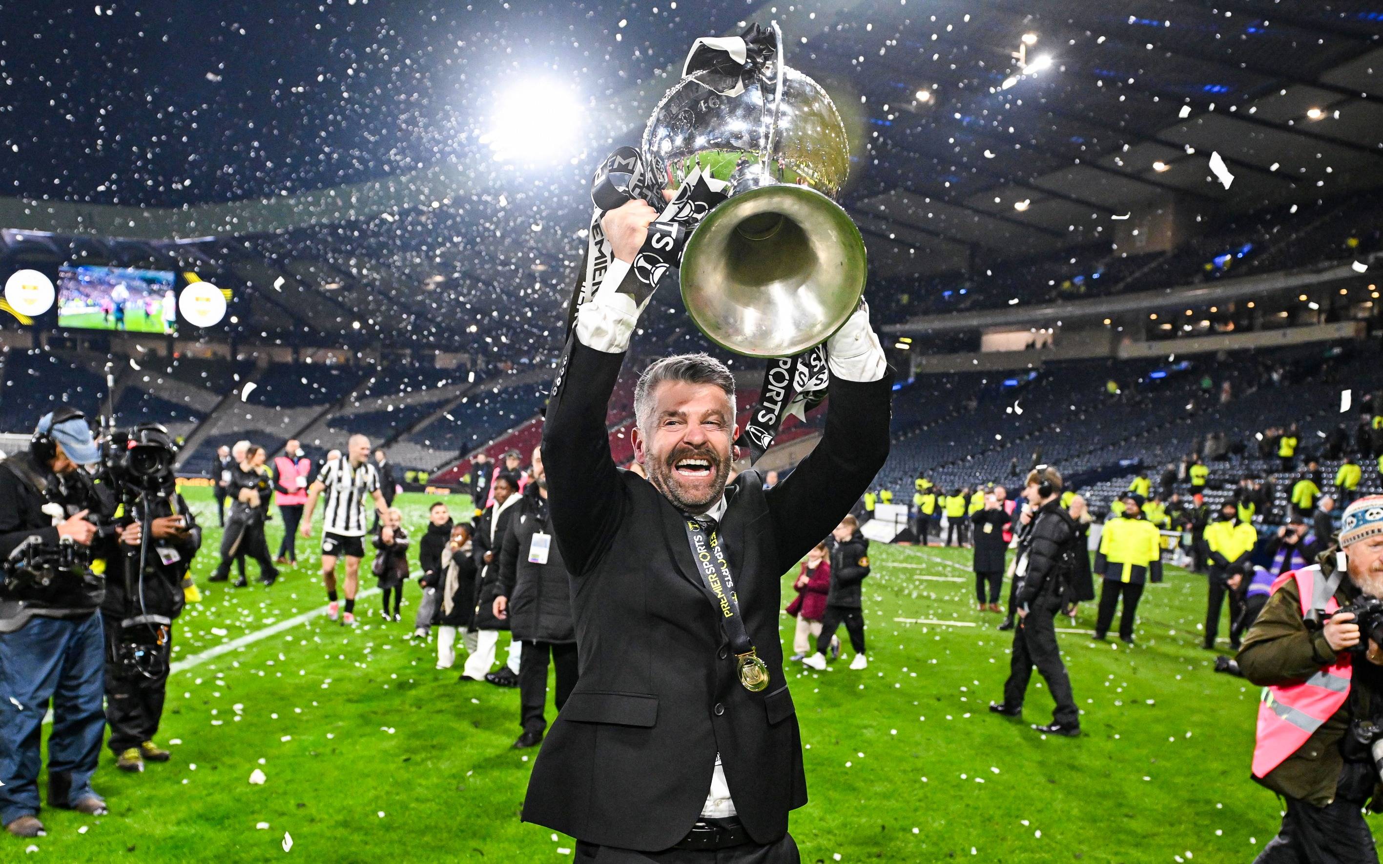 St Mirren’s ‘unplayable’ hero as star for Celtic clash forced out of team after overnight development