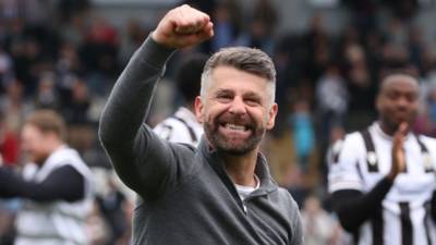 Robinson gives emotional St Mirren message after League Cup final win over Celtic Robinson gives emotional St Mirren message after League Cup final win over Celtic