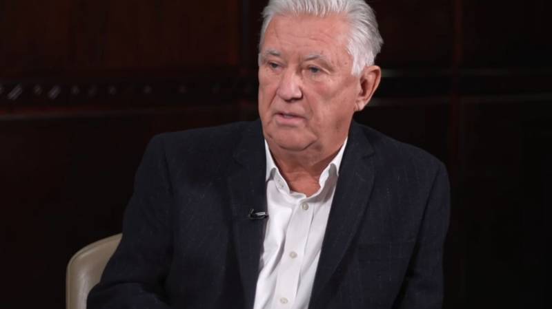 Tom English shares what he told ‘senior’ people at Rangers about Peter Lawwell amid Celtic exit