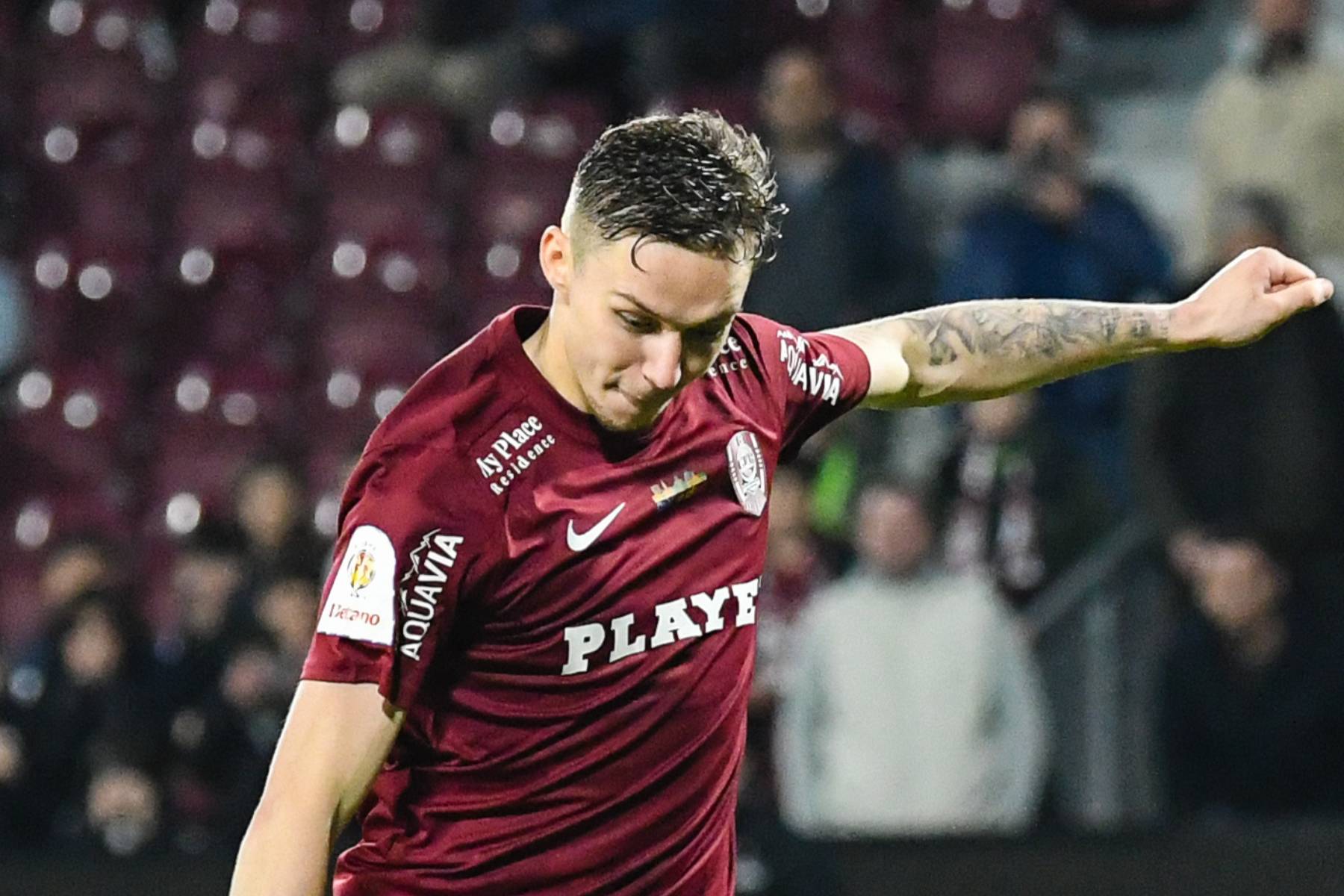 Club president issues update on future of Celtic-linked striker