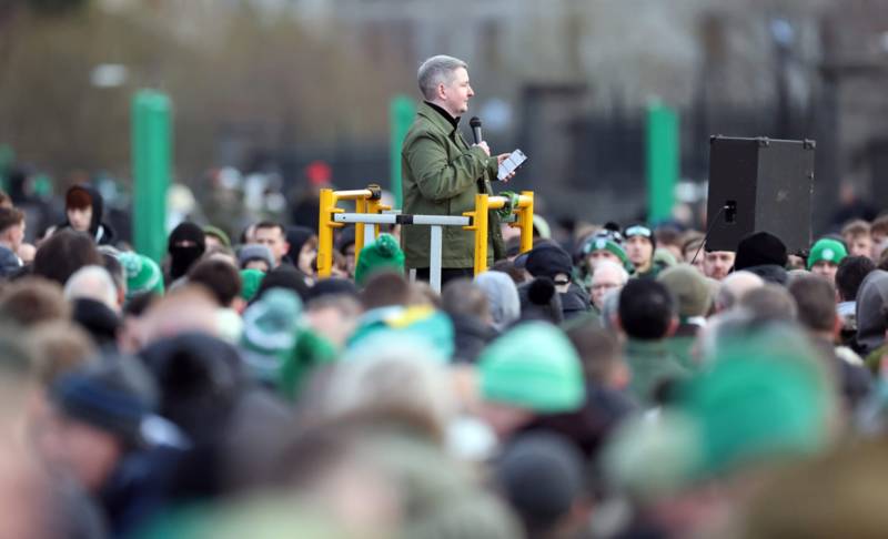 Celtic fans send the board a big message as images show strength of feeling before Aberdeen clash