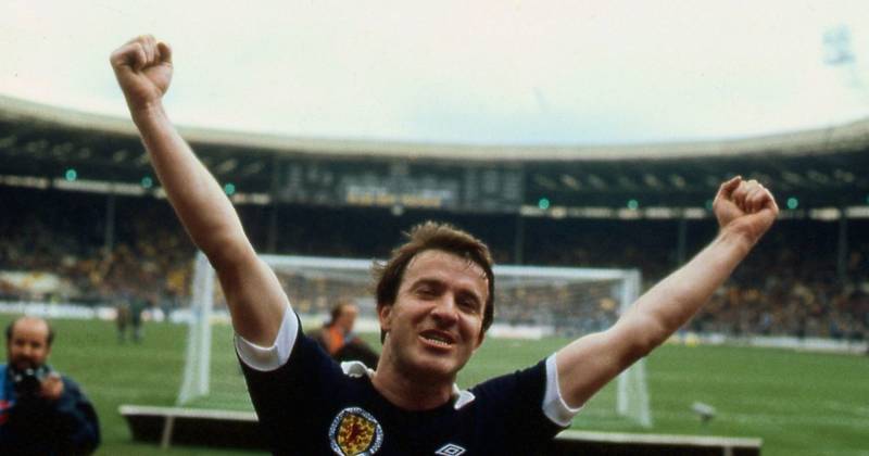 John Robertson dead aged 72 as tributes pour in for Nottingham Forest and Scotland legend