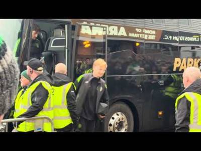 Celtic Team Bus Arriving Before the Livingston V Celtic Game!!