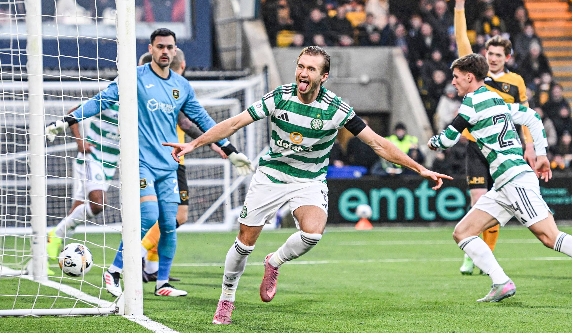 Wilfried Nancy makes Celtic transfer revelation as Kasper Schmeichel’s situation explained