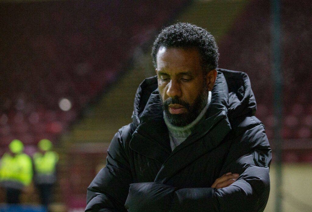 Celtic Stumble at Motherwell as Rangers Loom
