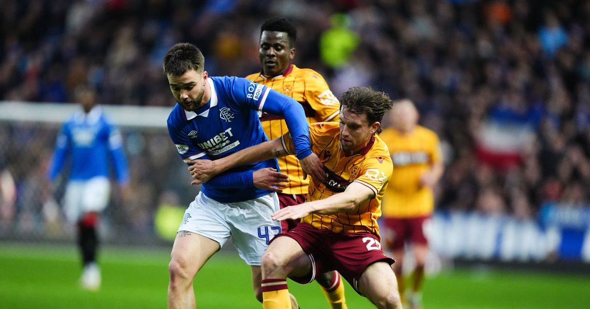 8 Rangers transfer headlines as firing midfielder ‘targeted’ plus latest on Penrice and Windass