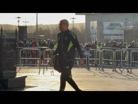 Celtic Team Bus Arriving Before the Celtic V Rangers Game!!!