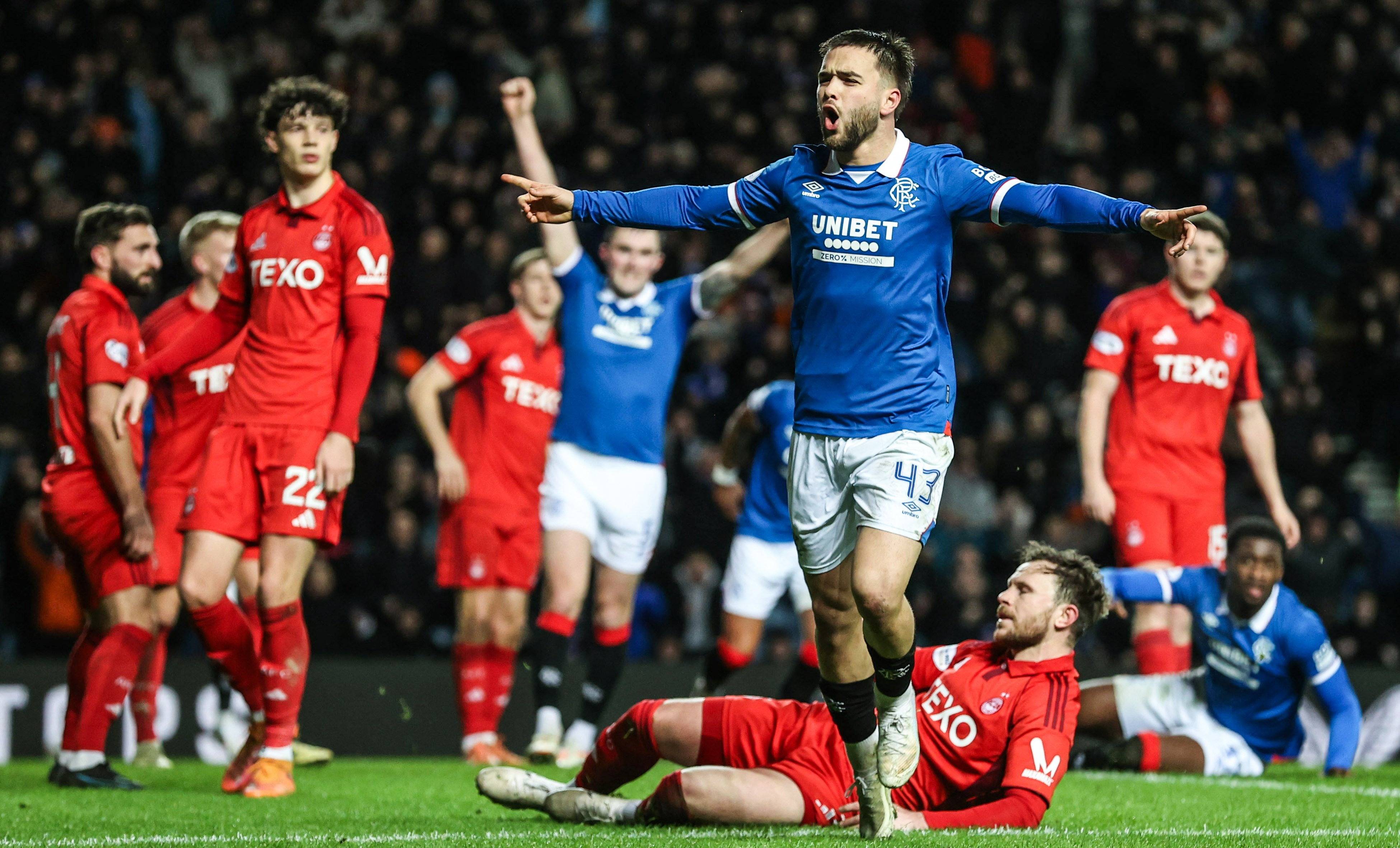 Rangers head above Celtic and into uncharted territory as Aberdeen goaded by Ibrox legend
