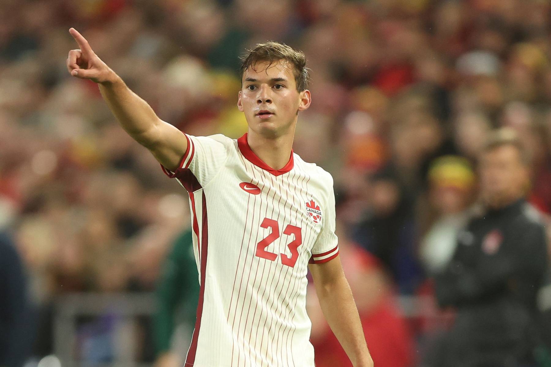 Celtic transfer target opens up on battles with ex-Rangers star