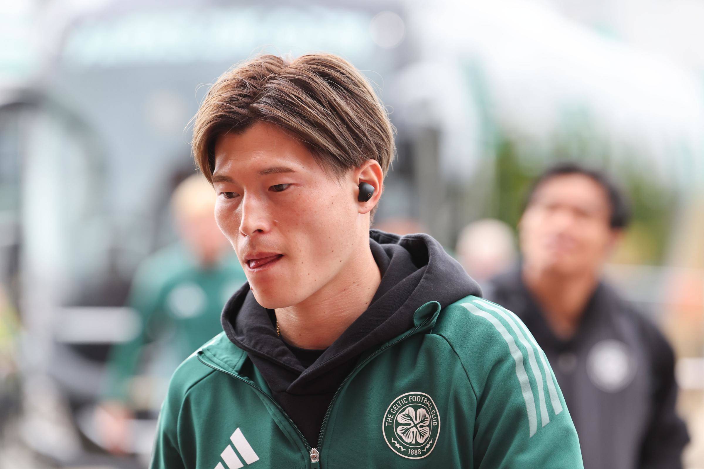 The striker Chris Sutton wants Celtic to sign this month instead of Kyogo