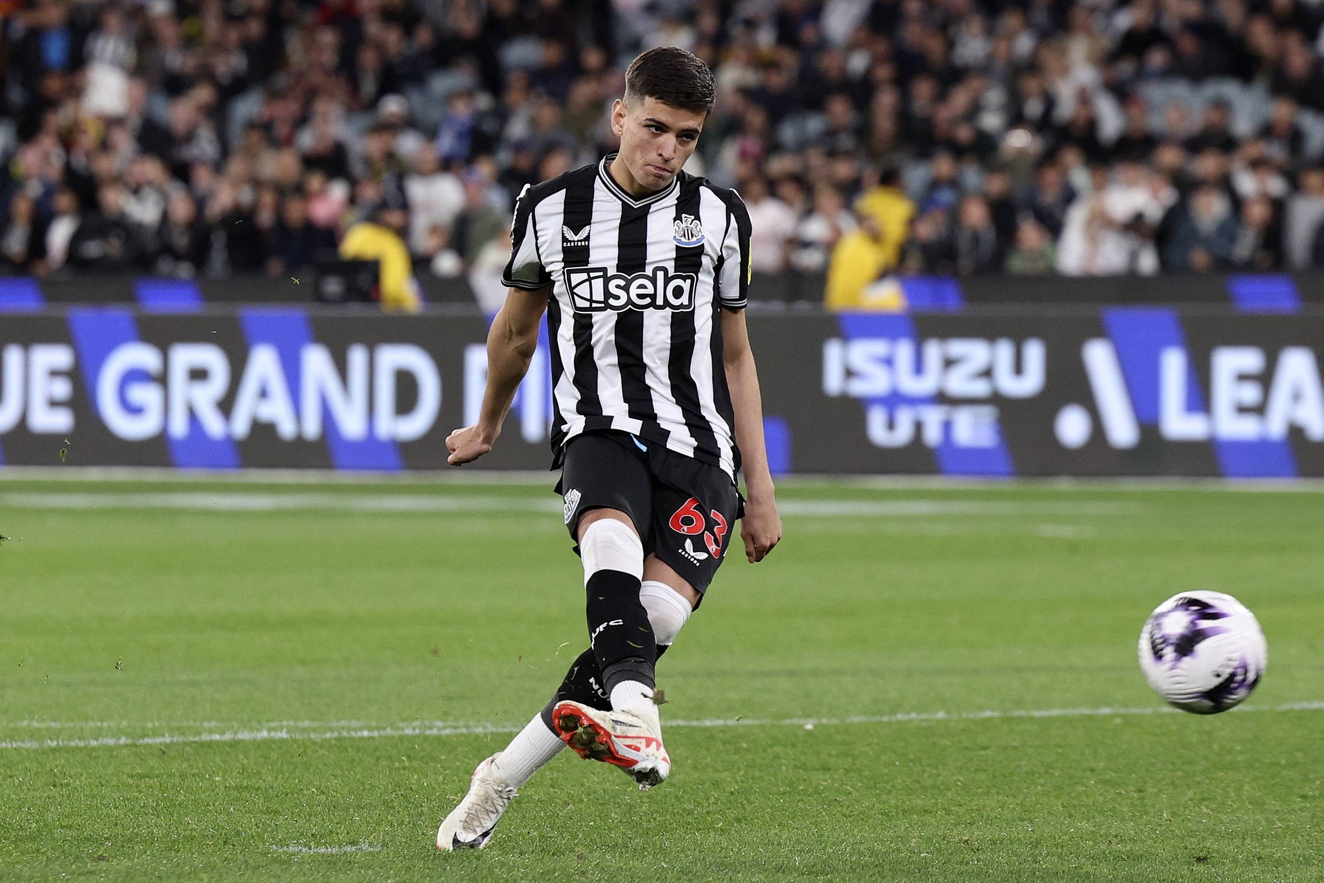 Celtic eye Hibs star, Rangers target five, Hearts EPL deal, Newcastle striker arrives &ndash; Scottish transfers