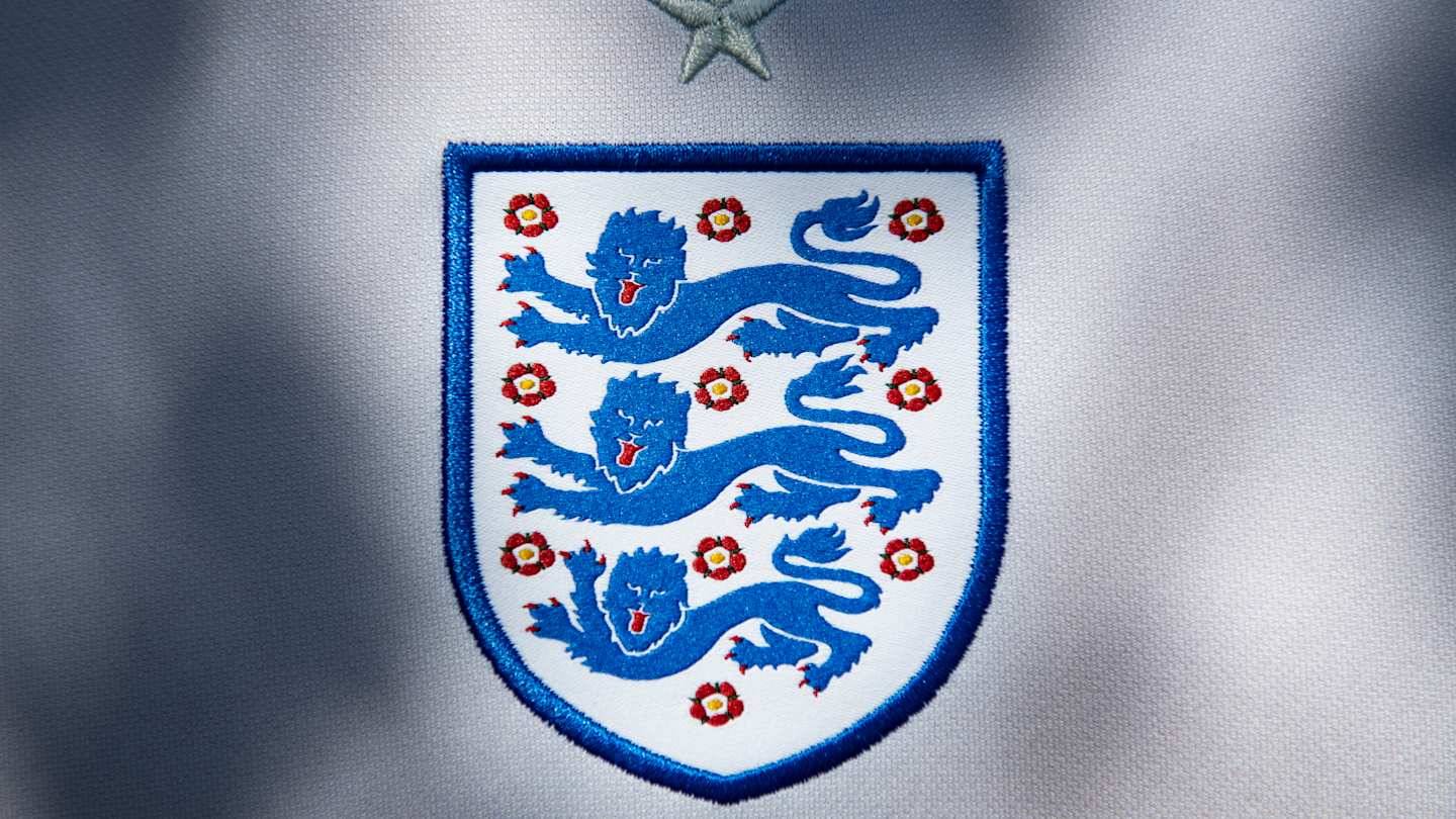 Celtic make approach to sign England international striker