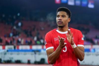 Celtic eyeing Eintracht Frankfurt centre-back Aurèle Amenda