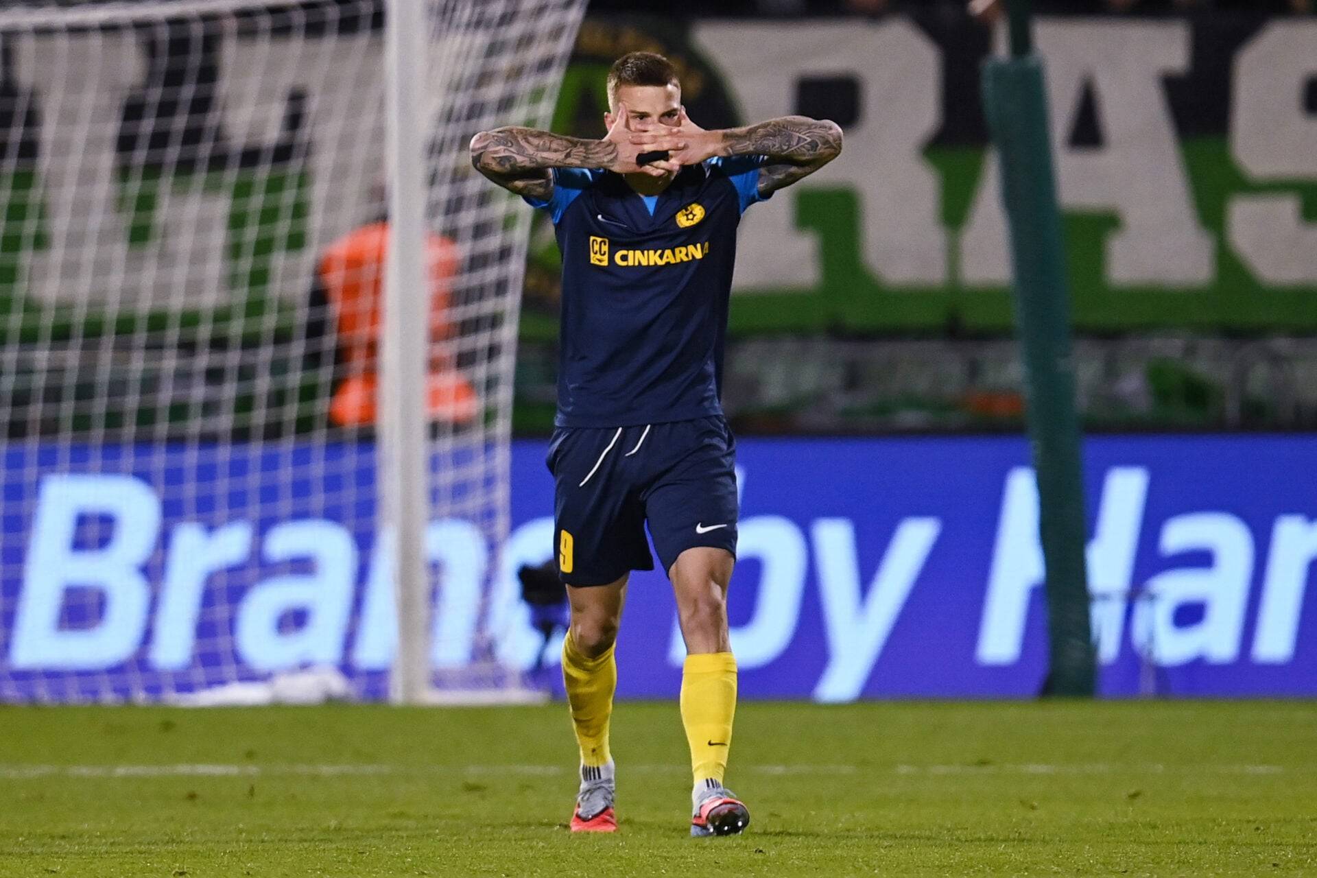 Celtic target Franko Kovacevic’s bargain fee revealed as Robbie Keane’s Ferencvaros hijack deal