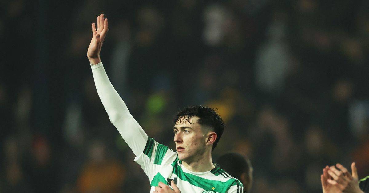 Martin O’Neill triggers Celtic father and son hero worship as emerging Hoops star pulls back the curtains