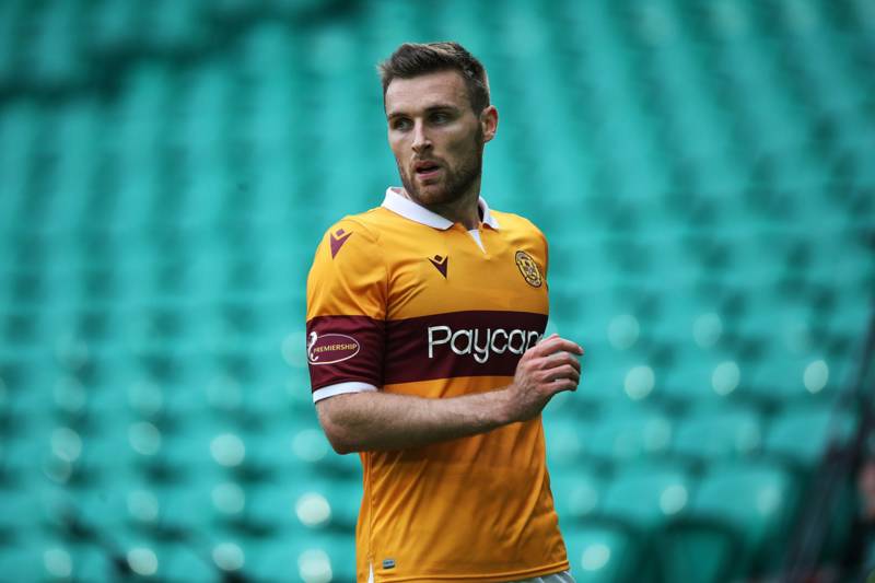 Stephen O’Donnell states the ‘positive’ of his Motherwell teammate Tawanda Maswanhise joining Celtic