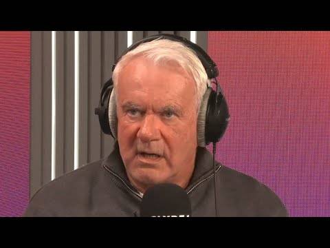 “I Am Not an Owl” 🦉 Beat the Pundit | Gordon Dalziel V Paul in Cambuslang