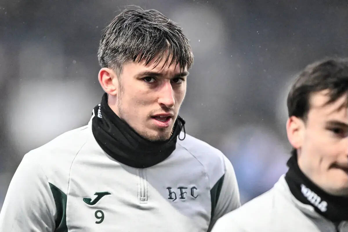 Hibs Accept Kieron Bowie Bid