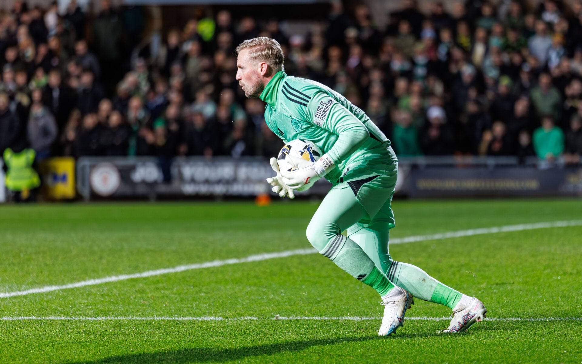 Martin O’Neill ‘desperate’ to add goalkeeper at Celtic with Kasper Schmeichel’s future in doubt