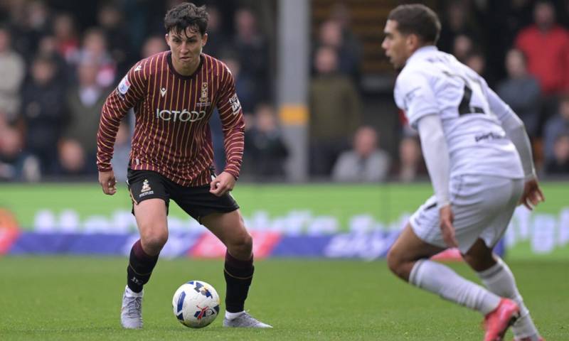 Aberdeen strengthen defence with new signing Tom McIntyre