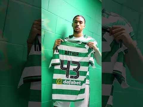 ? Benjamin Arthur checks in to Lennoxtown #CelticFC?