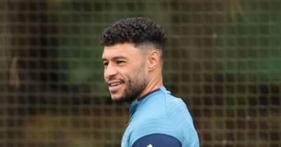 Alex Oxlade-Chamberlain having medical as Celtic target set to wave goodbye to Arsenal