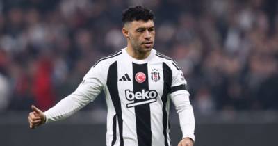 Alex Oxlade Chamberlain on Celtic transfer brink with medical booked before key deadline