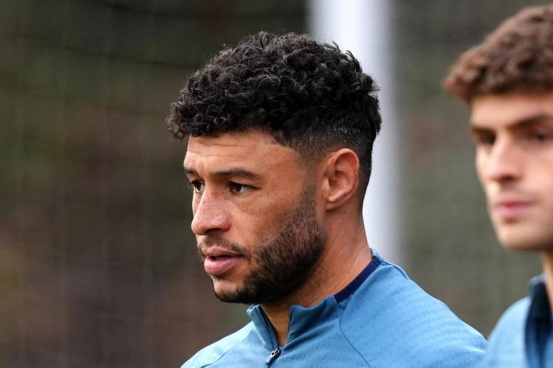 Celtic confirm the free transfer signing of Alex Oxlade-Chamberlain