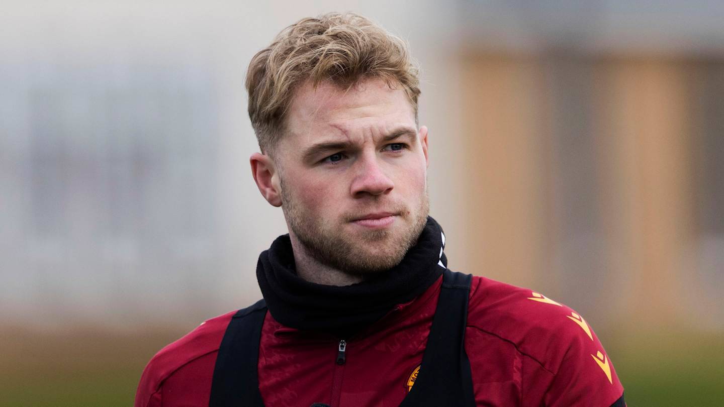Stephen Welsh could be laying the groundwork for a permanent Celtic exit