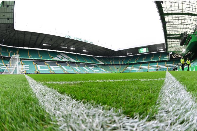 I traded Celtic for Bayern, now I play in the fourth tier of Australian football