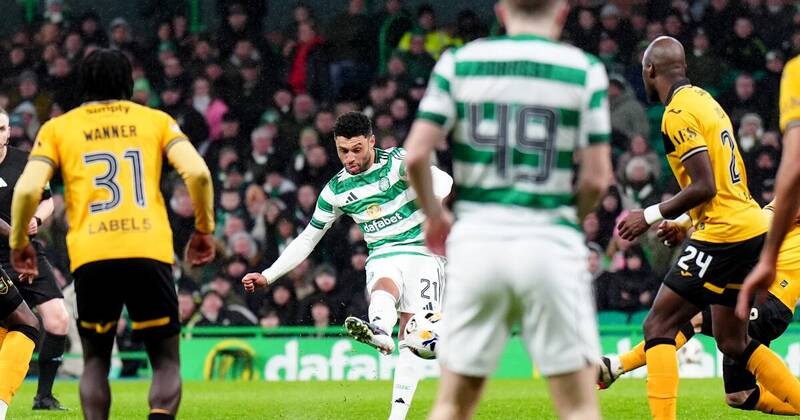 Alex Oxlade-Chamberlain nets late debut winner as Celtic beat Livingston