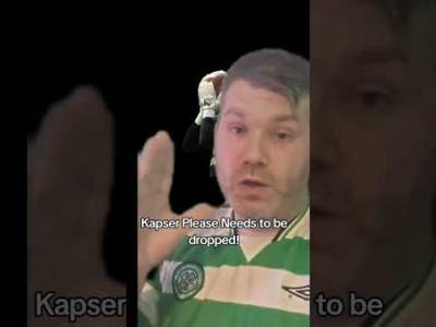 #kasperschmeichel SHOULD NEVER WEAR A CELTIC SHIRT AGAIN!