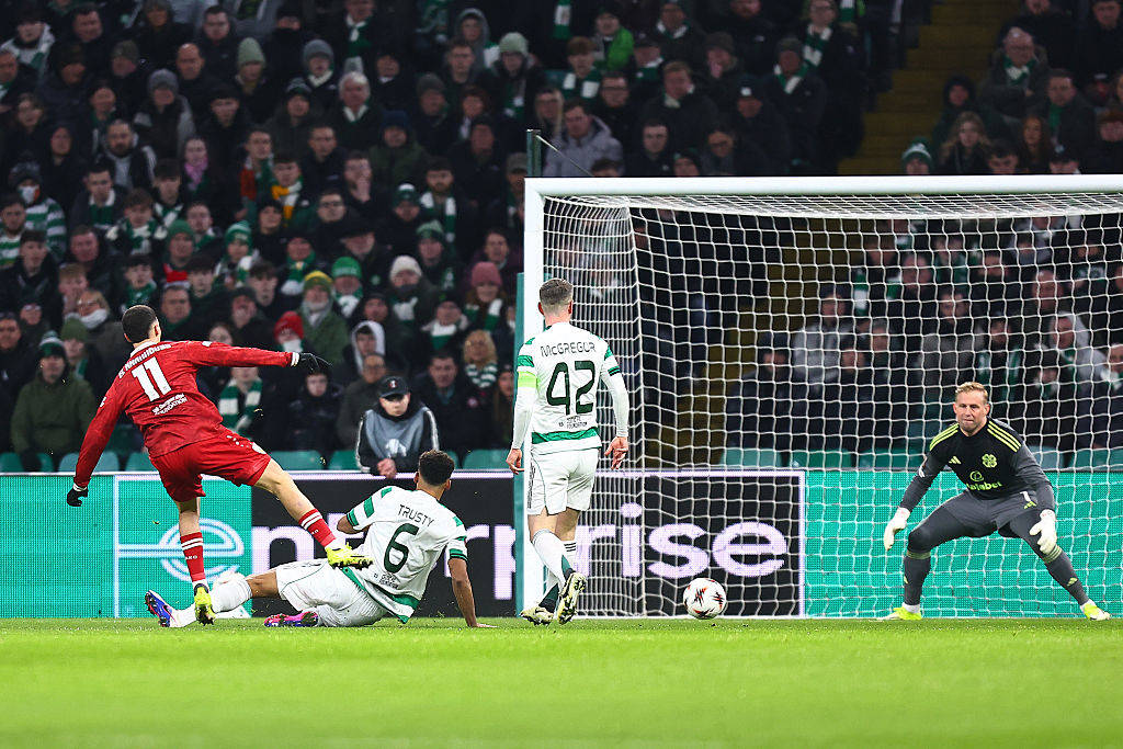 Martin O’Neill has no Celtic assurances for Kasper Schmeichel as Europa League woe sparks keeper questions