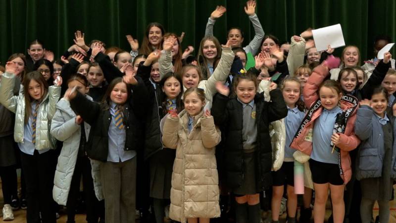 Celtic FC Women duo visit Stepps primary school