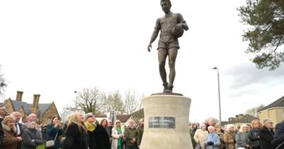 Lisbon Lion Tommy Gemmell’s statue unveiled in hometown of Craigneuk