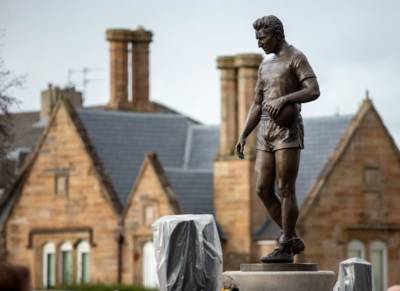 Photo Special – Tommy Gemmell statue unveiling at Craigneuk Photo Special – Tommy Gemmell statue unveiling at Craigneuk