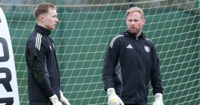 Viljami Sinisalo vs Kasper Schmeichel Celtic glove battle already won as Martin O’Neill makes ‘easy’ decision Viljami Sinisalo vs Kasper Schmeichel Celtic glove battle already won as Martin O’Neill makes ‘easy’ decision