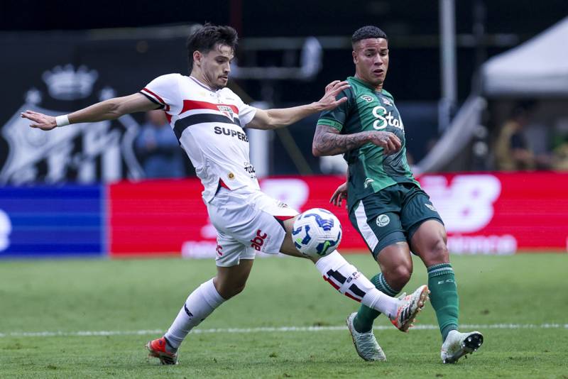 Celtic interested in summer transfer for star with ‘extremely enticing’ price tag as Fabregas among admirers