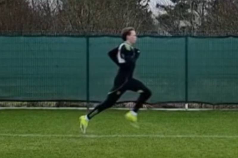 Alistair Johnston posts encouraging Celtic injury recovery update